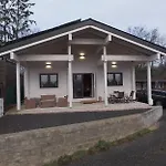 Cozy In For 6 People With Parking Durbuy