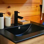 木屋 Cozy In For 6 People With Parking *