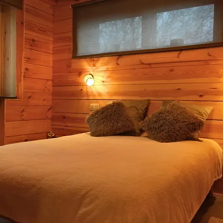 Cozy In For 6 People With Parking 木屋