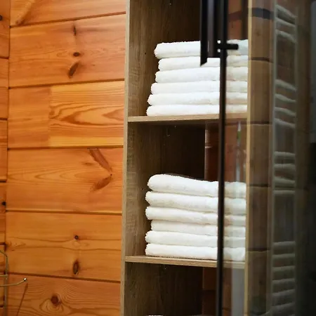 Chalet Ardennais - Sejour Nature En Famille - 3Min Durbuy Adventure - Parking - Terrasse - Au Calme Chalet *