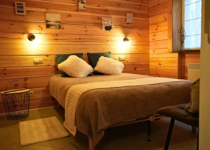 Cozy In For 6 People With Parking Chalet