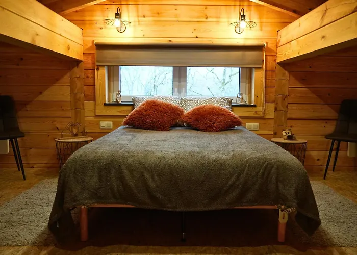 Cozy In For 6 People With Parking *